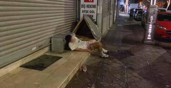 ÖYLE BİR SIZDI Kİ GÖREN ÖLDÜ ZANNETTİ