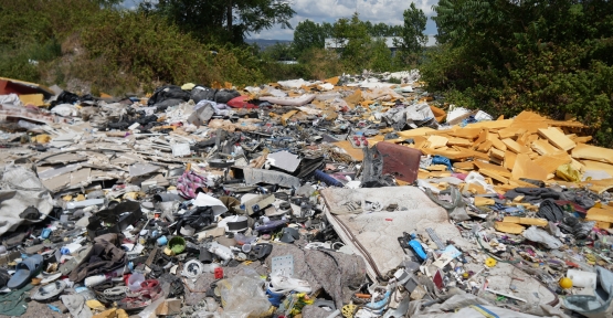 Şehrin Göbeğinde 'Utandıran' Görüntü: Kimse Önlem Almıyor