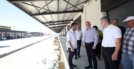 Başkan Büyükakın, Yeni Hal Binasını İnceledi