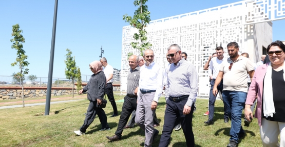 Büyükakın, Çayırova Millet Bahçesi’ni İnceledi