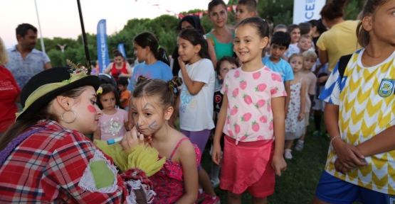 Derince’de Çocuklar Gönüllerince Eğleniyor