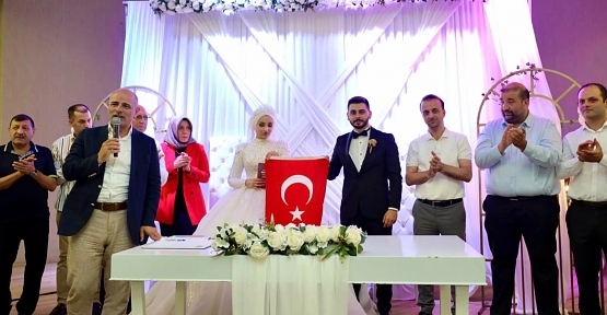 Eda ve Volkan Evliler Kervanında