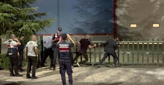 Film Gibi Olay, Kendi Mallarını Alırken Hırsızlık Baskını Yedi