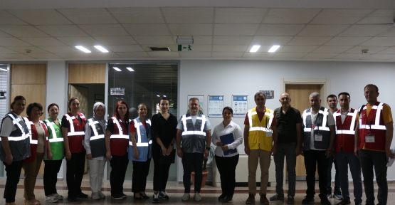 Kocaeli Derince Eğitim Ve Araştırma Hastanesi'nde Masabaşı Tatbikatı Yapıldı