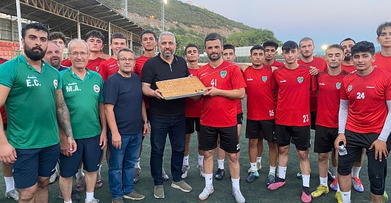 Mustafa Tuğ’dan Yıldızspor’a Tatlı Ziyaret