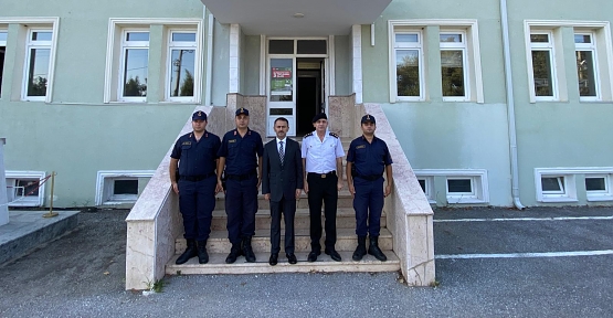 Vali Aktaş'tan, İzmit Akmeşe Jandarma Karakol Komutanlığına Ziyaret