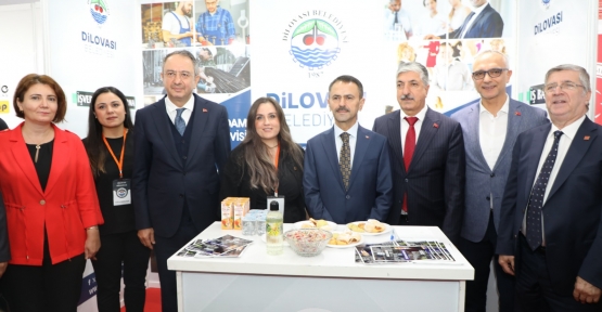 Dilovası Belediyesi İstihdam Standına Yoğun İlgi