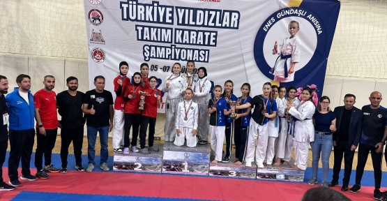 KÖRFEZ YILDIZ KIZ KARATE TAKIMI TÜRKİYE İKİNCİSİ OLDU