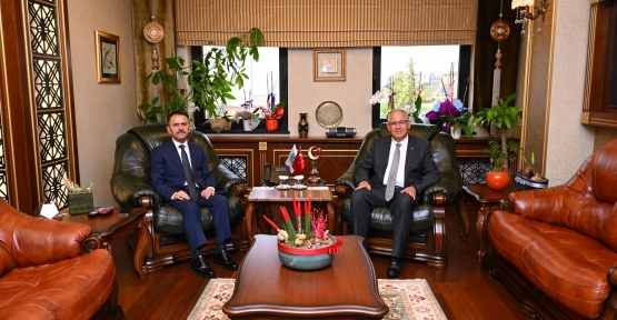 Vali İlhami Aktaş’tan Kocaeli Üniversitesi Rektörü Cantürk’e İade-i Ziyaret