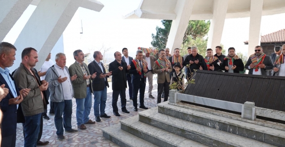 Akça Koca Kandıra Baba Tepesi’nde Mezarı Başında Anıldı.