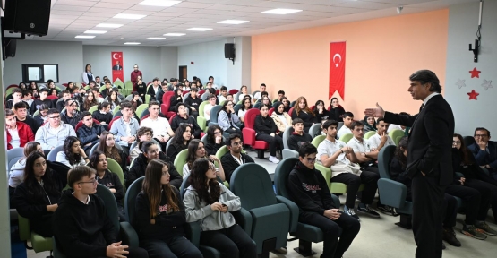 Ertuğrulgazi Öğrencileri Kocaman’ı Dinledi