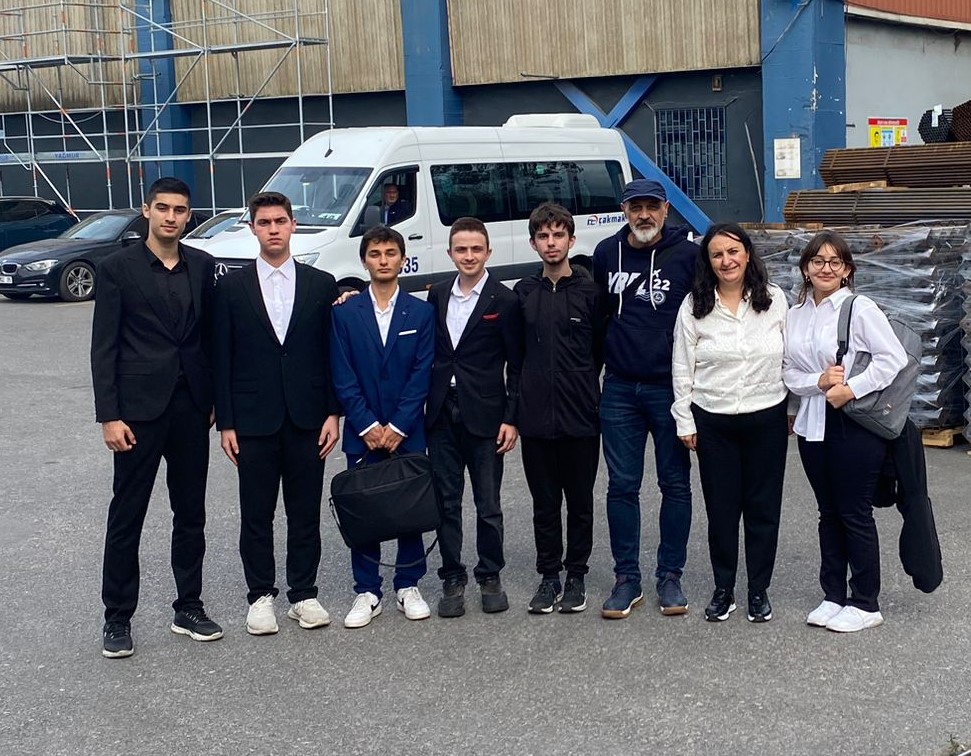 Yücel Boru Fen Lisesi Öğrencileri Robotik Yarışmalara Katılmak İçin Destek Bekliyor