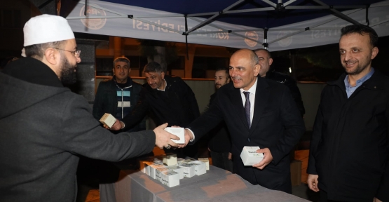 Başkan Söğüt’ten Kandil Simidi İkramı