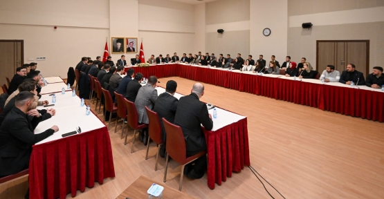 AK Parti İl Gençlik Kolları Başkanı Doğan Orak ve Yeni Yönetiminden Vali Aktaş'a Ziyaret