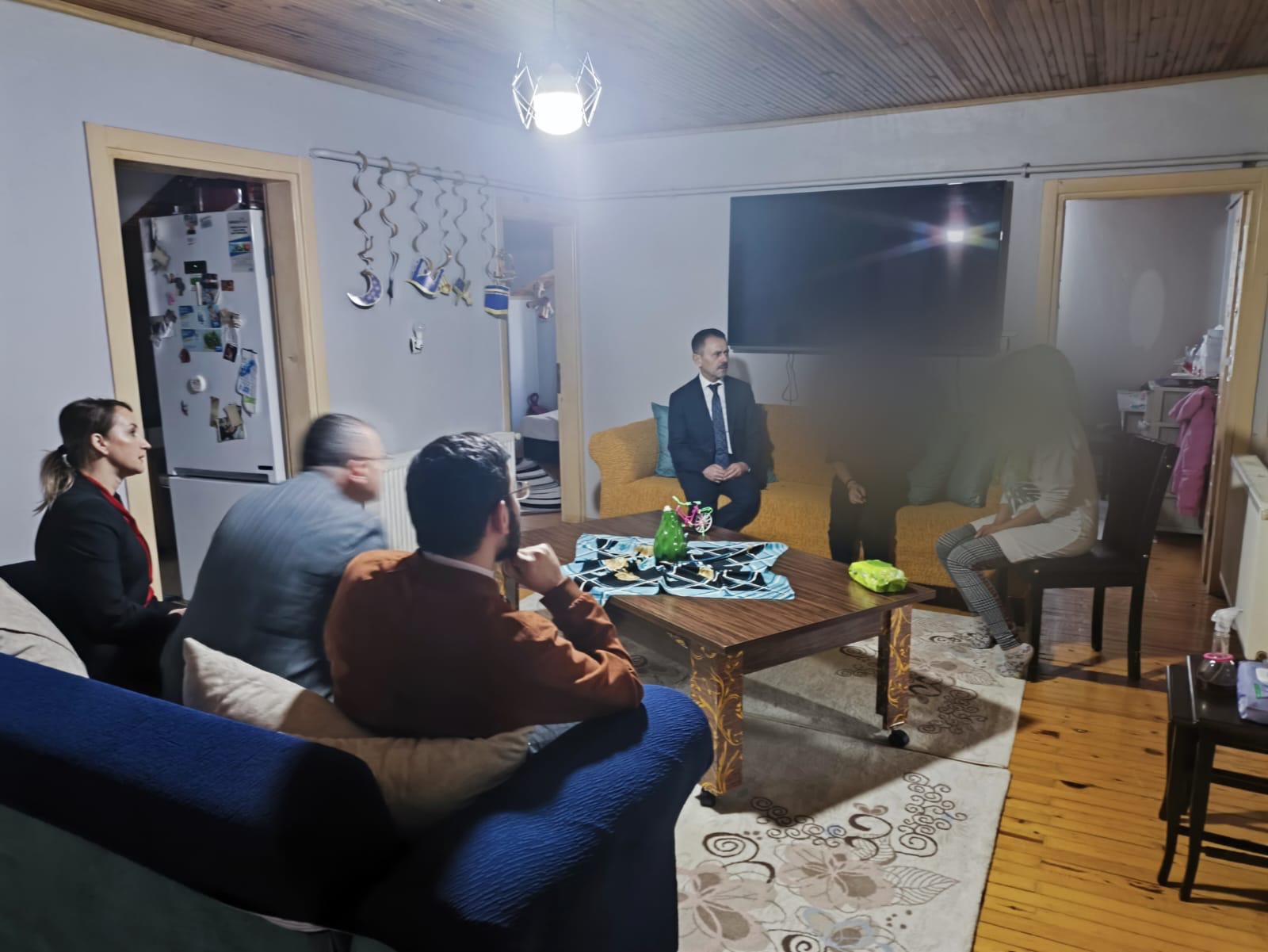Vali Aktaş, Şehit Yakını ve 6 İhtiyaç Sahibi Ailenin Misafiri Oldu