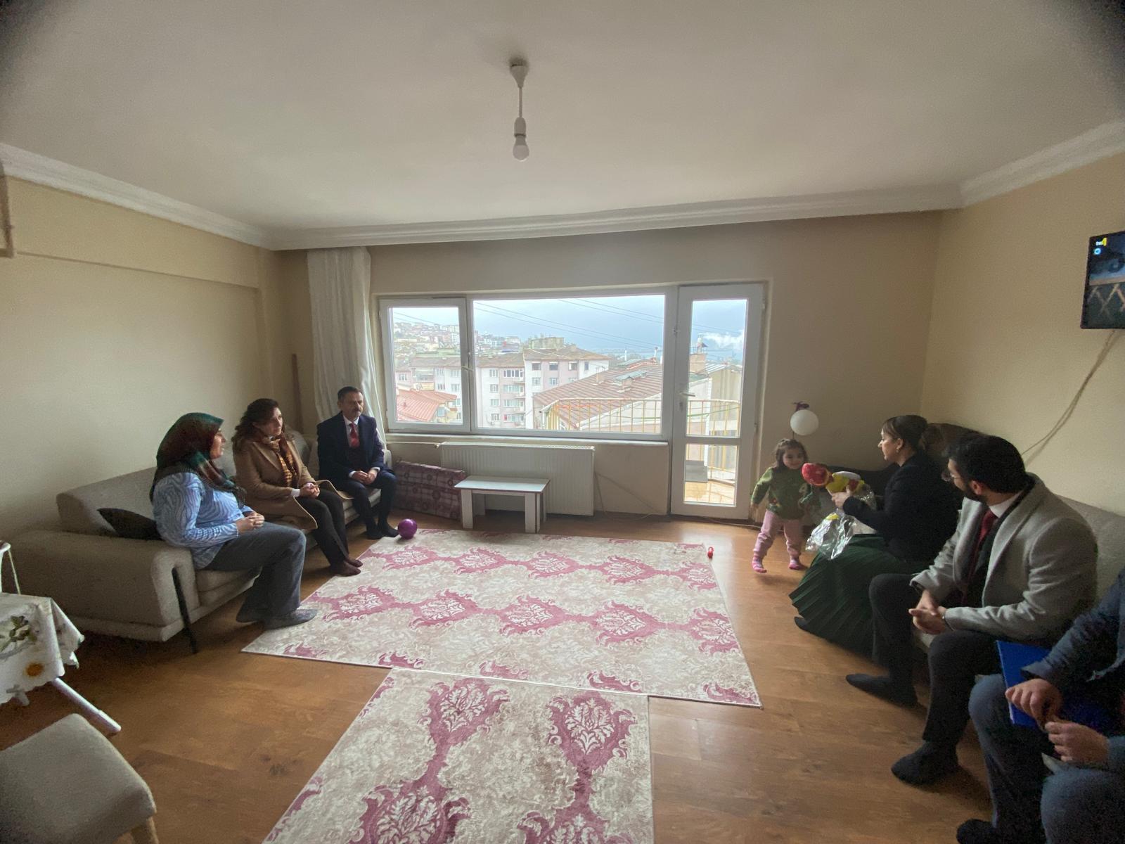 Vali Aktaş ve Eşi Songül Aktaş, Şehit Yakını ve Hane Ziyareti