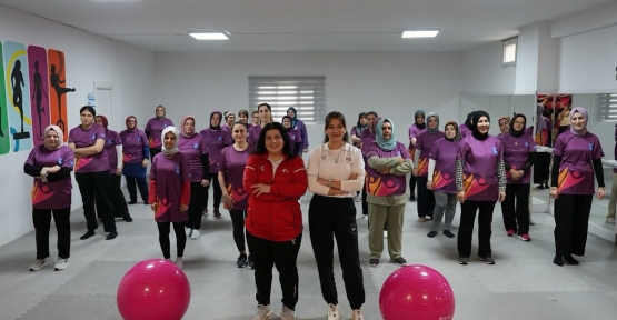 1 Yılda 13.700 Kg’lık Kilo Verdiler