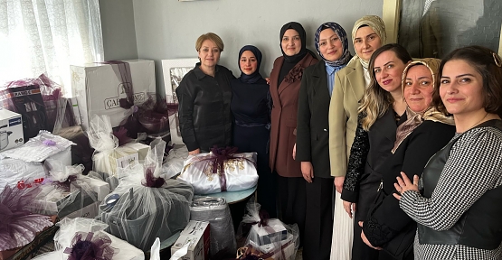 AK Partili Kadınlardan  Genç Kıza Çeyiz Desteği