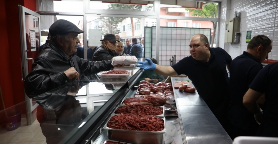 Halk Et, Yenişehir Mahallesi’nde Hizmete Yoğun İlgiyle Başladı