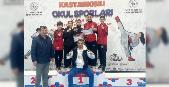 Körfezli Karatecilerden 5 Sporcu İle 5 Şampiyonluk