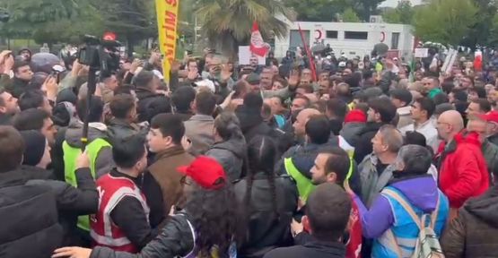 1 MAYIS KUTLAMALARINDA DEM İLE ADD ARASINDA KAVGA