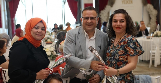 Derince’de En Anlamlı  Anneler Günü Kutlaması