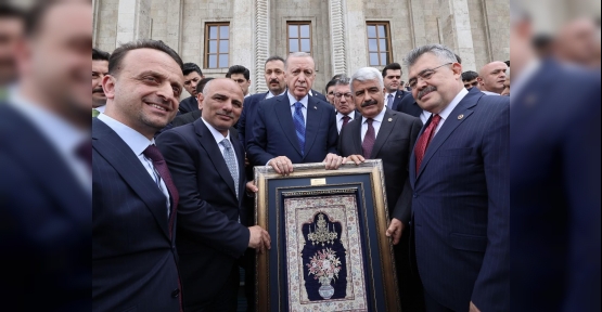 İLK HEREKE HALISI CUMHURBAŞKANI ERDOĞAN’A