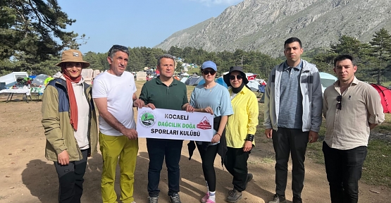Kocaeli Dağcıları Dedegöl Zirvesine Tırmandı