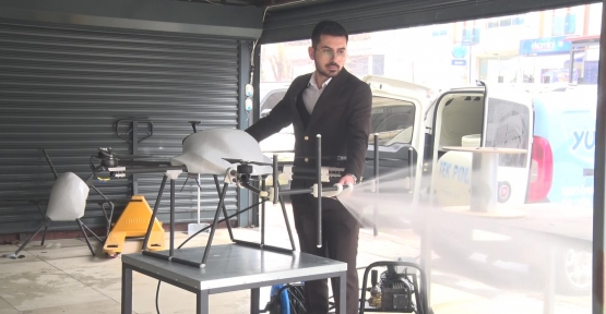 MÜHENDİS ÇİFTTEN ÇOK AMAÇLI DRON: AYDINLATIYOR, YIKIYOR, YANGIN SÖNDÜRÜYOR