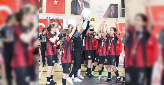 Şampiyonluk Kupası Gölcük'e Geldi