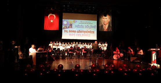 Sanat Akademisi’nde Bir Yılın Emeği Notalara Dönüştü, Alkışlar Hiç Dinmedi