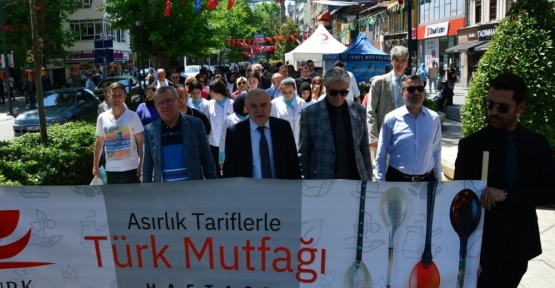 Yöresel Lezzetler Damakları Şenlendirdi