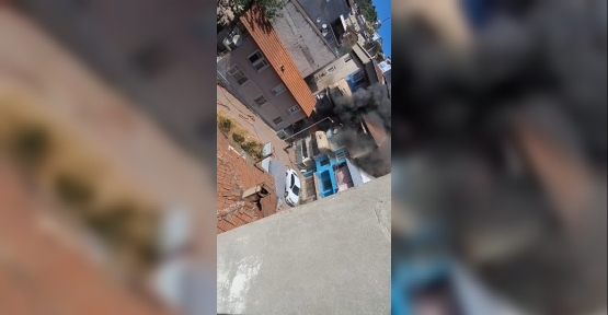 2 BİNAYI SARAN YANGINDA 3 KİŞİ MAHSUR KALDI: 7 DAİRE HASAR GÖRDÜ