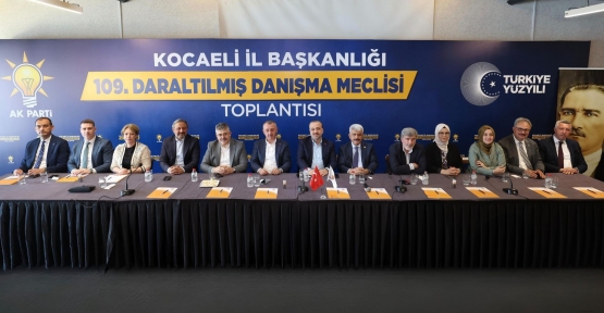 AK Parti'de Daraltılmış İl Danışma Toplantısı Yapıldı: Üyeler Dinlendi Yeni Yol Haritası Belirlendi
