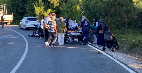 DERİNCE'DE İKİ OTOMOBİL ÇARPIŞTI: 1 YARALI