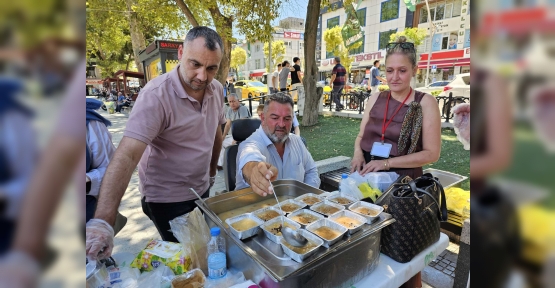 Gölcük Anıtpark’ta Engelleri Aşan Sergi