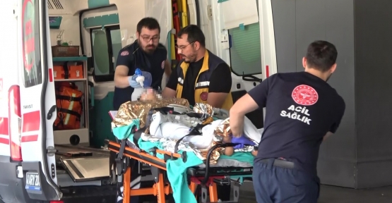 DENİZDE BOĞULMA TEHLİKESİ GEÇİREN17 YAŞINDAKİ GENCİN DURUMU AĞIR