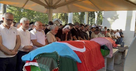 SON YOLCULUĞUNA EVLADIYLA YAN YANA UĞURLANDI