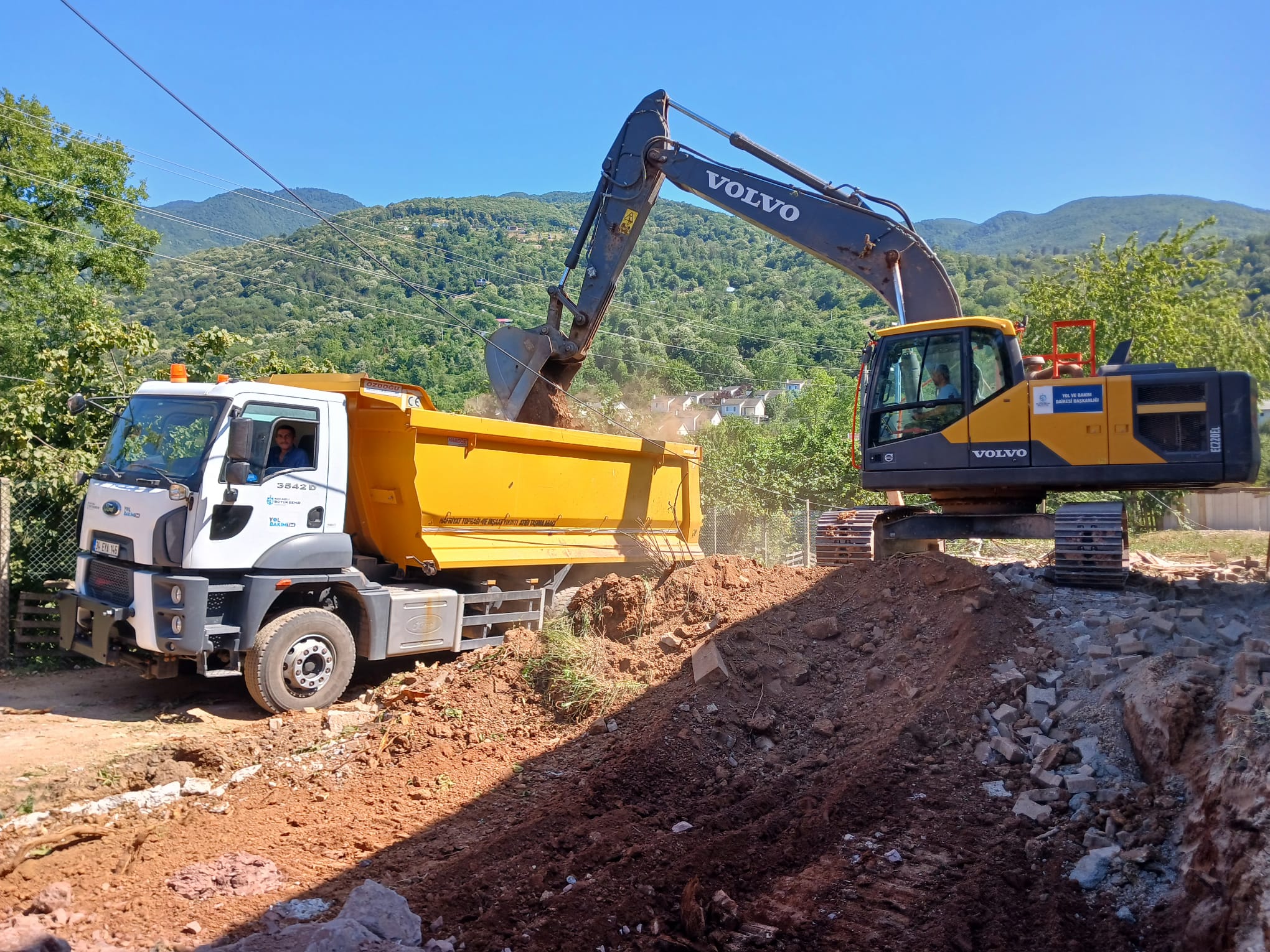 Büyüyen Kartepe’ye Modern Yol Hamlesi