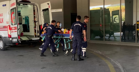 JANDARMA PERSONELİ MESLEKTAŞI TARAFINDAN KAZARA BACAĞINDAN VURULDU