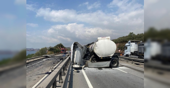 Tanker Bariyerlere Girip Makasladı, Ardından Alev Aldı