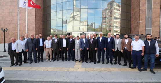 BÜYÜKAKIN: "GEBZE'DE ATTIĞIMIZ HER ADIM TÜRKİYE'NİN ÜRETİM GÜCÜNE KATKIDIR"