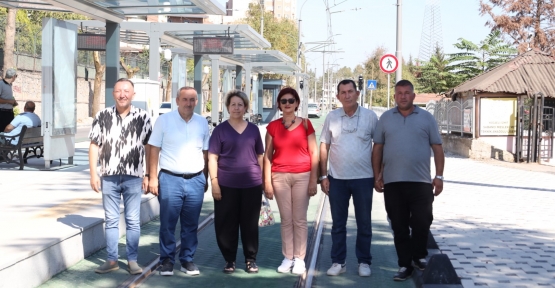 MUHTARLARDAN KOCAELİ BÜYÜKŞEHİR’E TRAMVAY TEŞEKKÜRÜ; “TRAMVAY HATTI BÖLGEYE NEFES ALDIRDI”