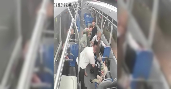 NEFES ALAMAYAN ÇOCUĞU OTOBÜS ŞOFÖRÜ HAYATA DÖNDÜRDÜ
