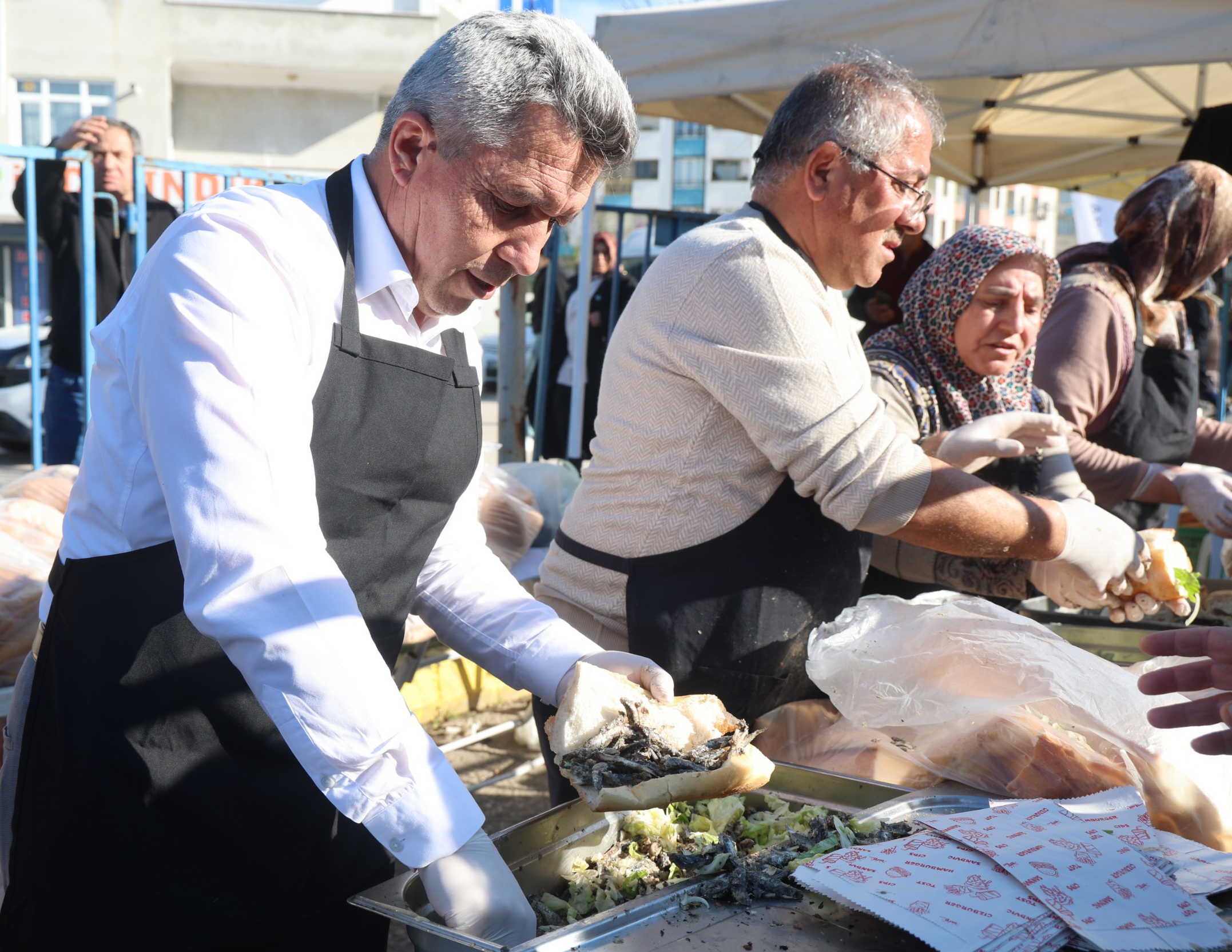 1 Ton Hamsi Vatandaşlara İkram Edilecek