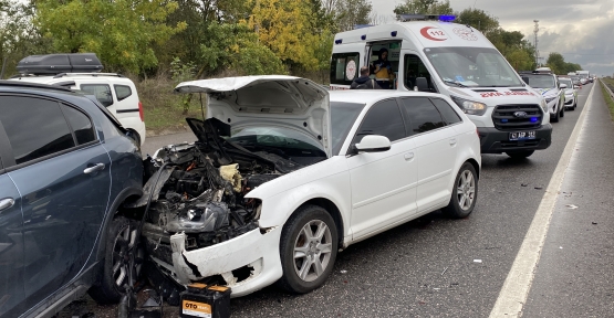 5 ARAÇLI ZİNCİRLEME KAZA: 1’İ ÇOCUK 5 YARALI