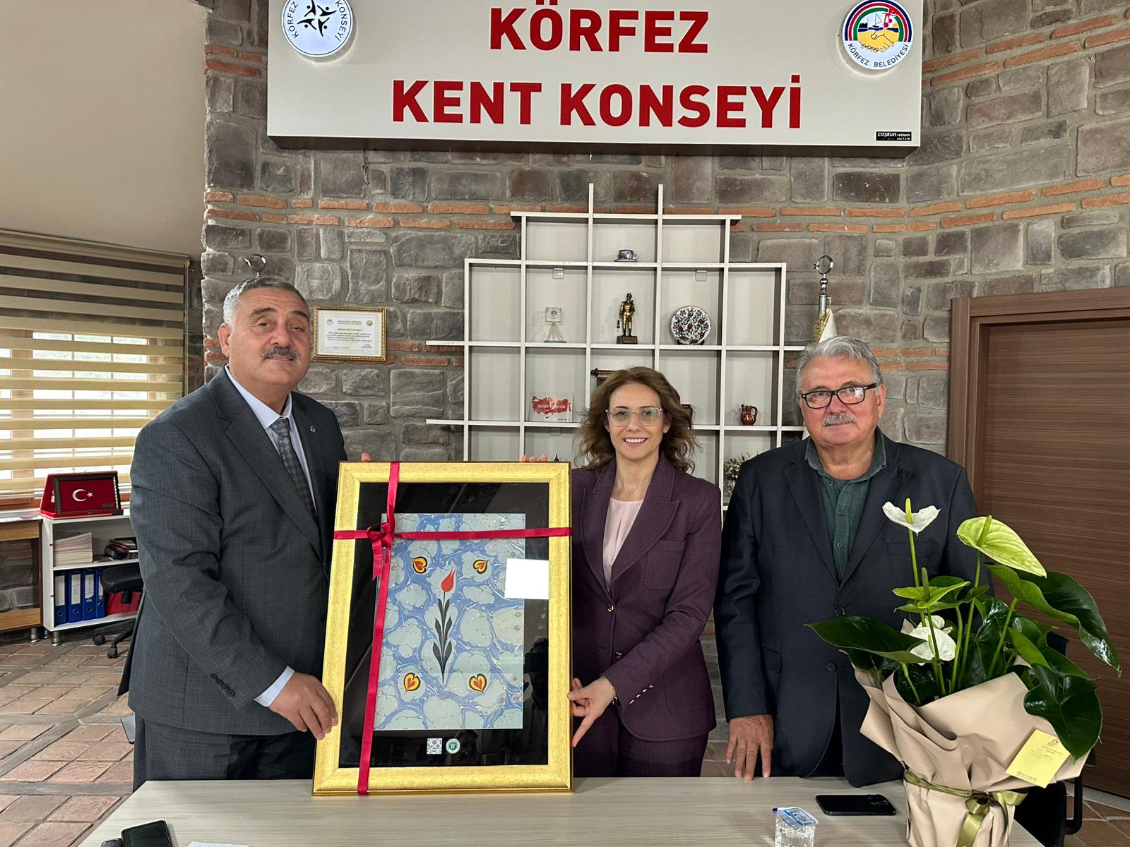 Abiş’ten Körfez Kent Konseyi’ne Destek Ziyareti