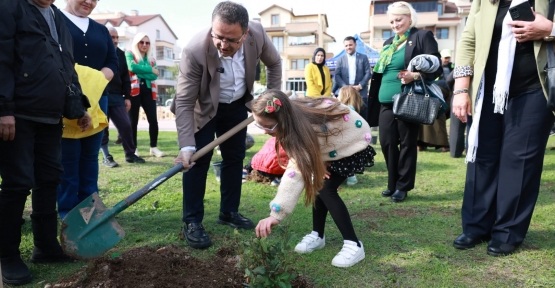 Bir Fidan Güzel Gelecek