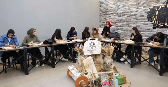 Cumhuriyet’in 102. Yılına Özel Ay Yıldızlı Çantalar