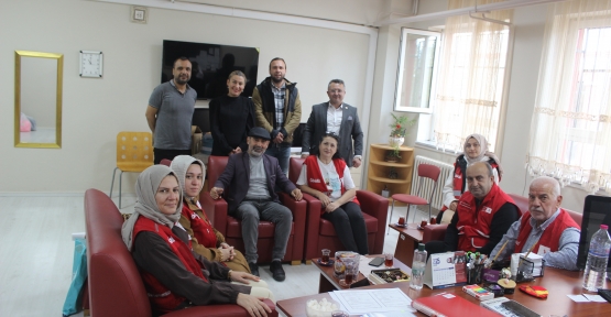 Kızılay, Sevindikli’de 50 Öğrenciyi Sevindirdi